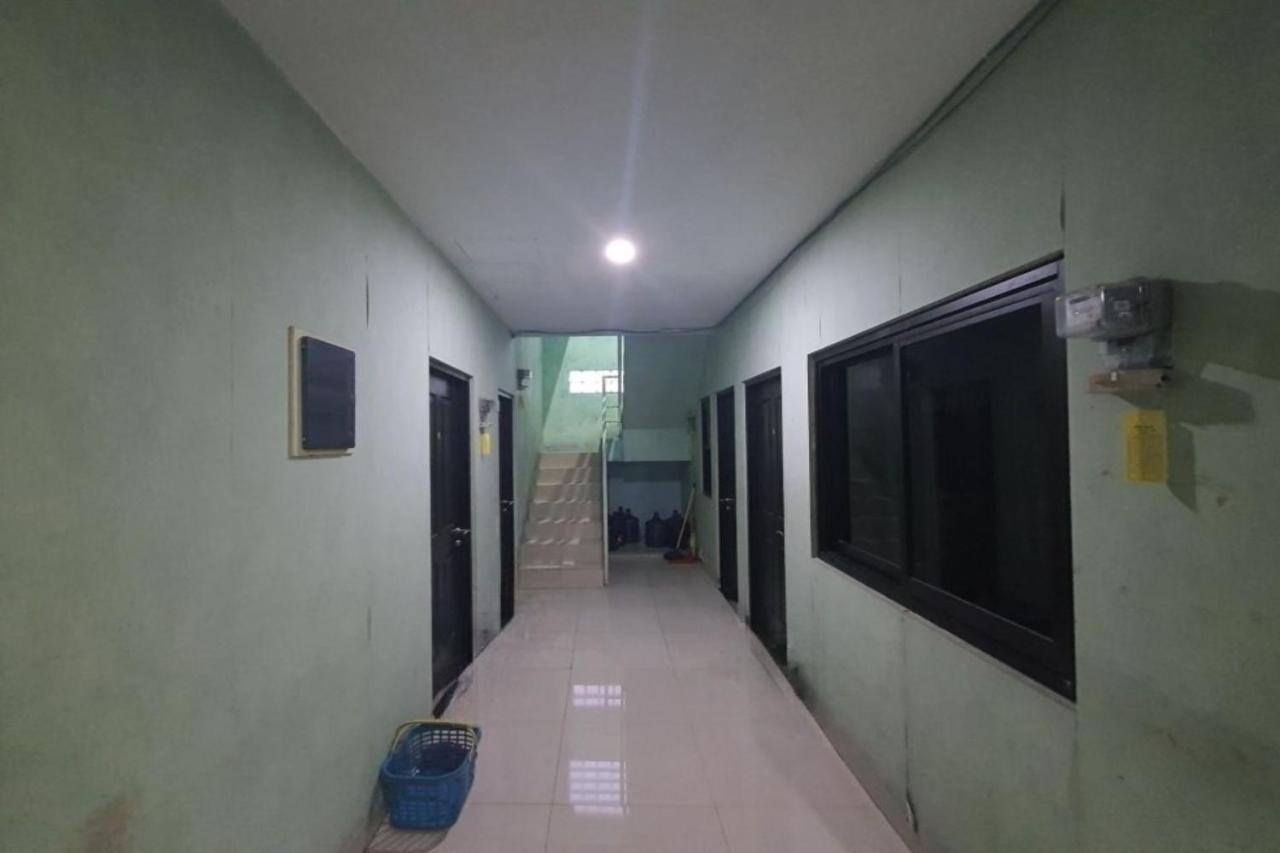 Oyo 93109 Garden Homestay 1 Tpr Surabaya Eksteriør billede