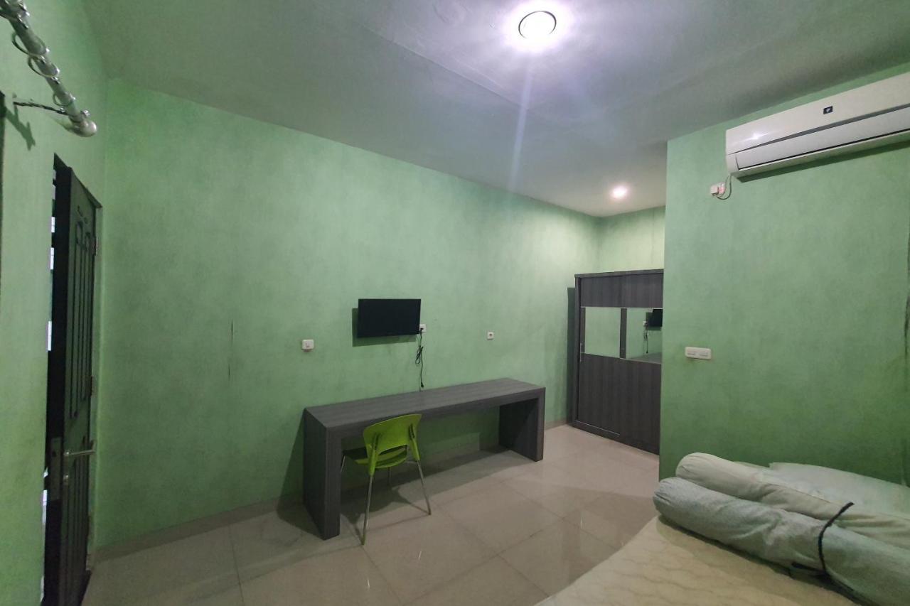 Oyo 93109 Garden Homestay 1 Tpr Surabaya Eksteriør billede