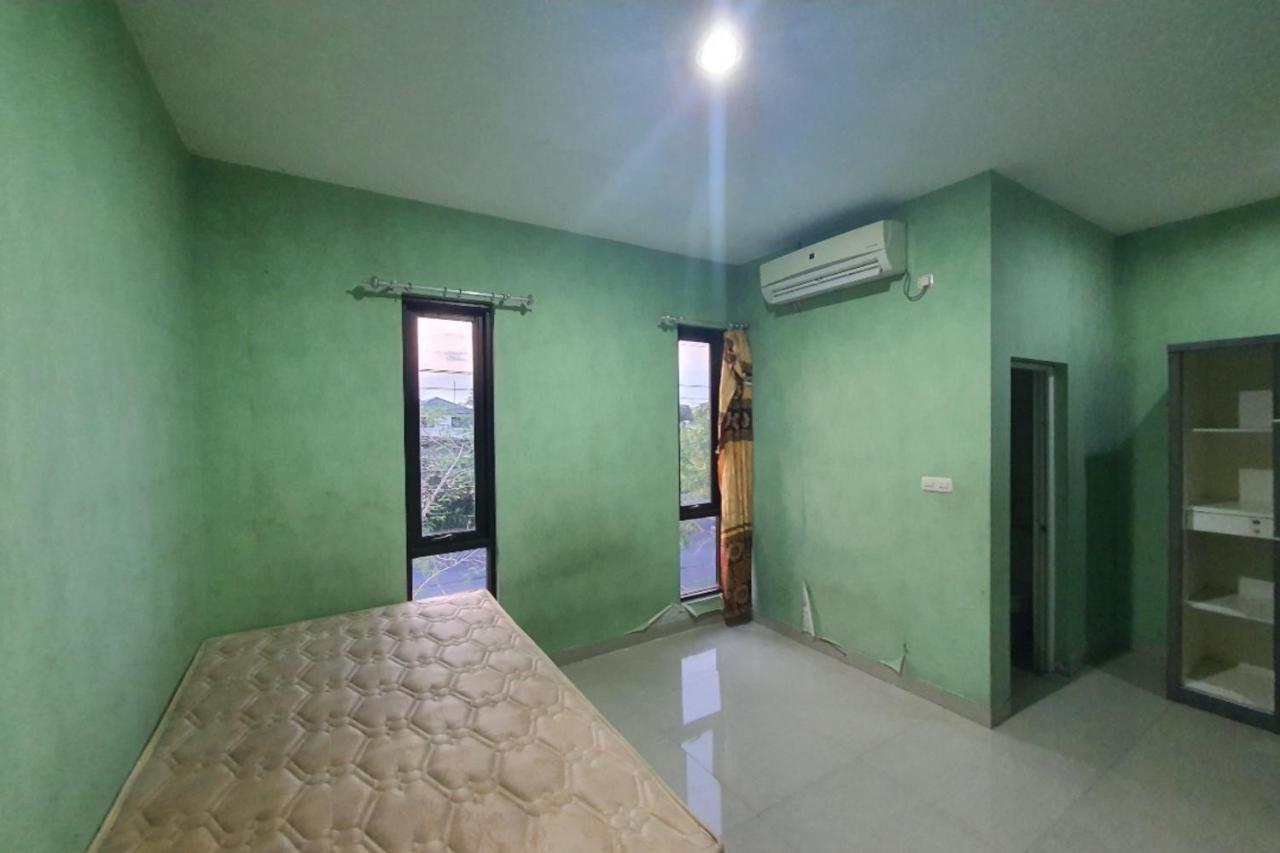 Oyo 93109 Garden Homestay 1 Tpr Surabaya Eksteriør billede