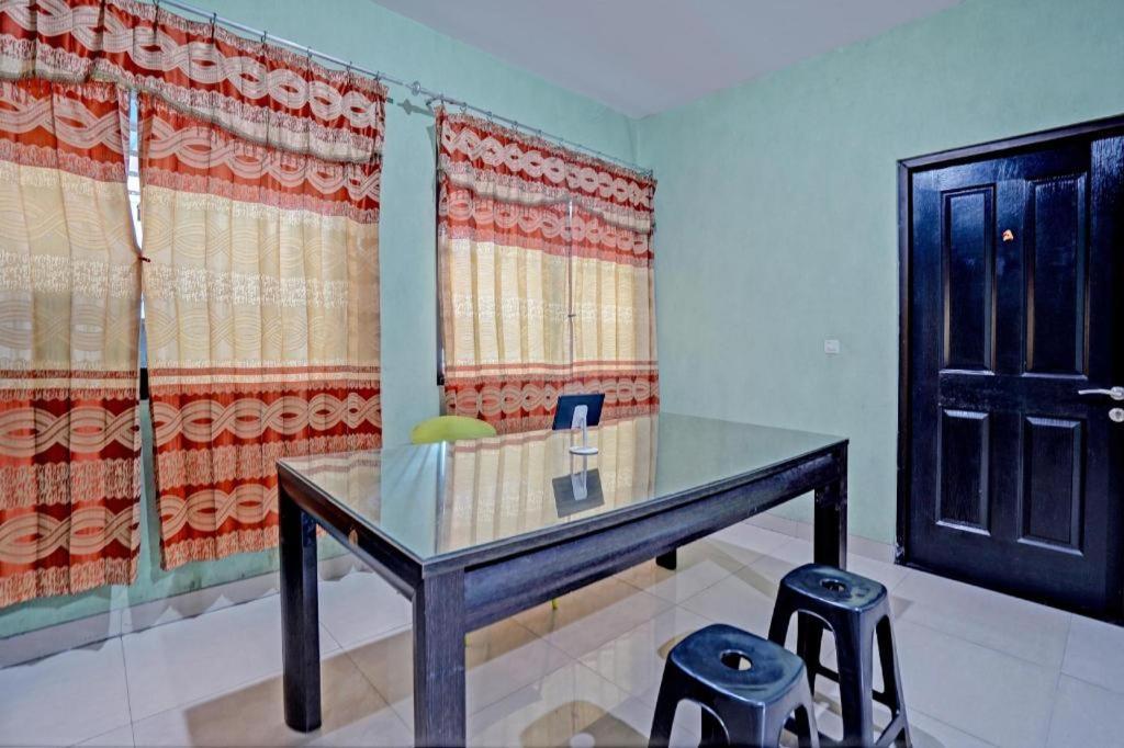 Oyo 93109 Garden Homestay 1 Tpr Surabaya Eksteriør billede